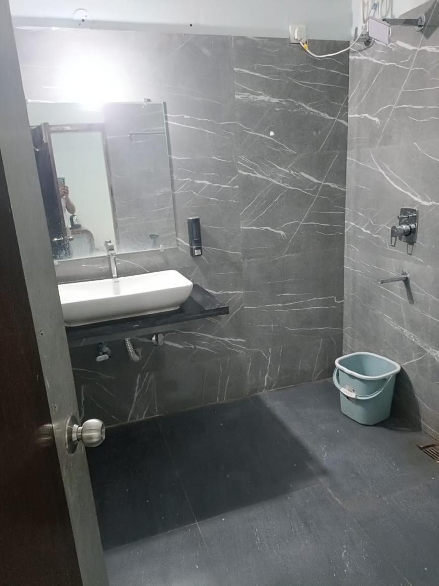 Hotel Krishna Residency Mahoba Екстериор снимка